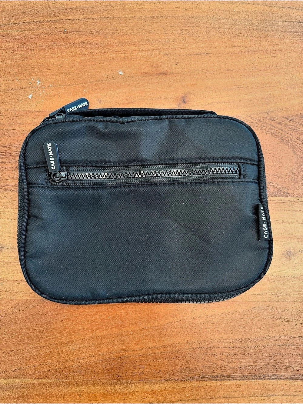 Case Mate Tech Travel Kit
